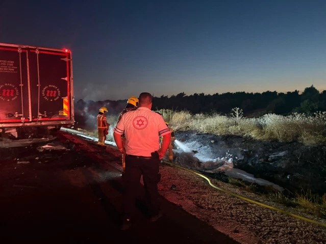 مصرع سائق مركبة جراء اصطدامه بشاحنة على شارع 2