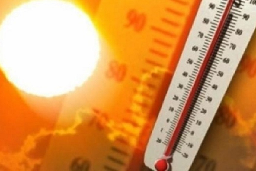 الطقس: حار نسبياً ويطرأ ارتفاع آخر على الحرارة