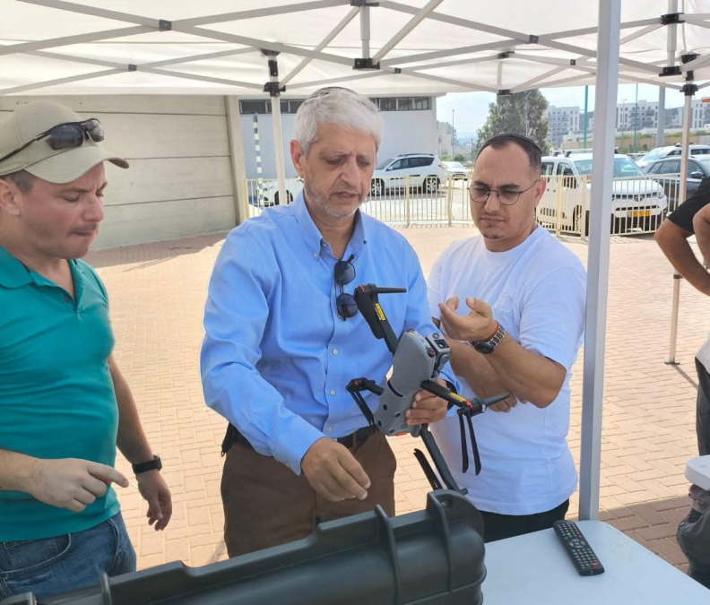 غرامات من الجو: 3 طائرات مُسيّرة جديدة لتعزيز الرقابة في اللد