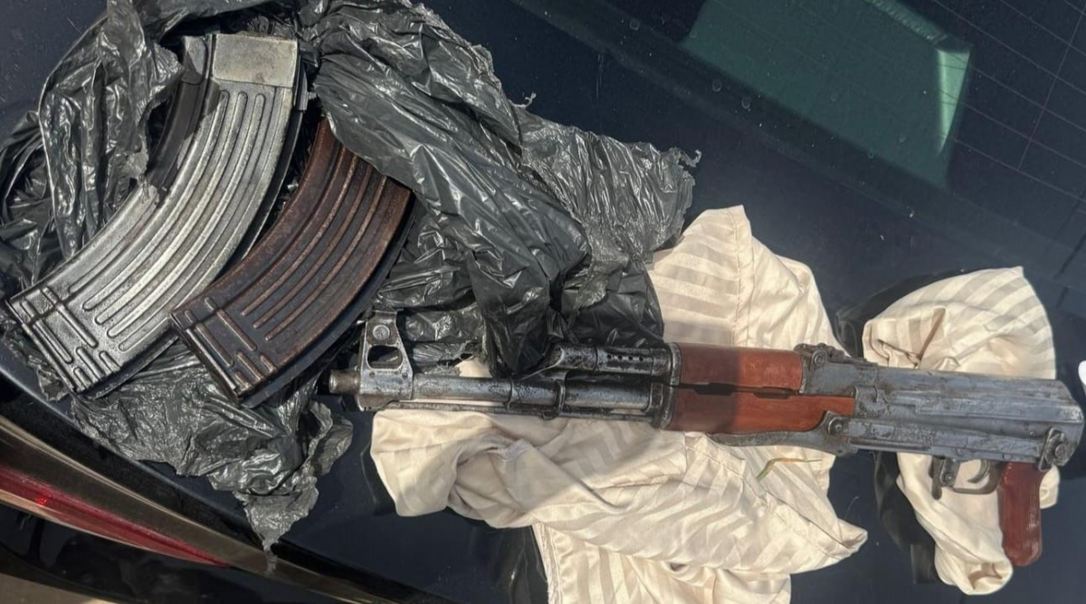 الشرطة: ضبط رؤوس قذائف مدفعية وذخيرة ومخدرات في الرملة واعتقال مشتبه