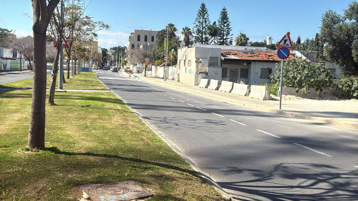 صور: شوارع يافا خالية من المارة والسيارات في ظل الحرب ال...
