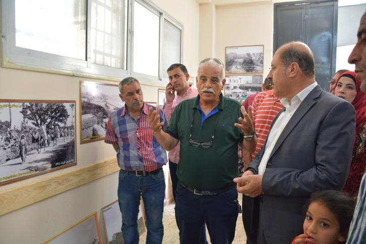 صور: مركز يافا ومؤسسات بلاطة يختتمون المعرض الفني "ذاكرة يافا" بذكرى النكبة