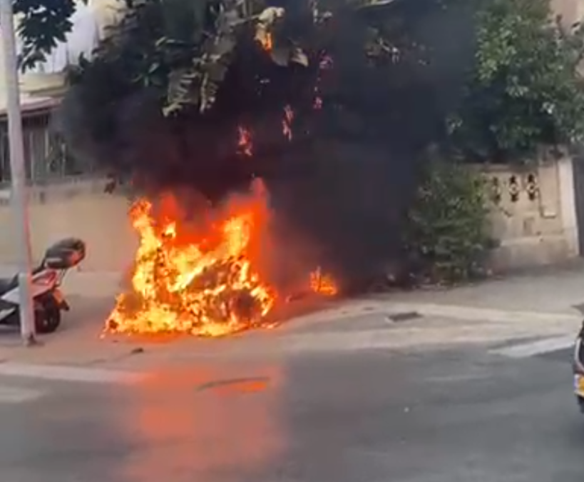 يافا: حريق دراجة نارية في حي النزهة دون وقوع إصابات