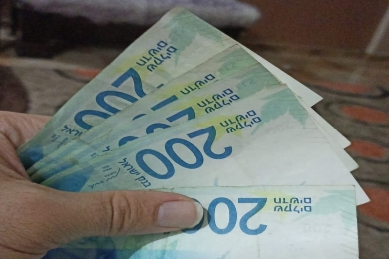 ديون الإسرائيليين لشركات بطاقات الائتمان ترتفع 4 مليارات...