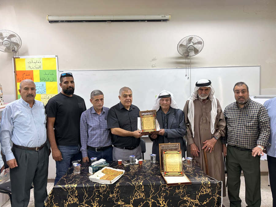 مدرسة الزبيدات الثانوية تتقدم بالشكر للحاج يوسف ريحان عل...