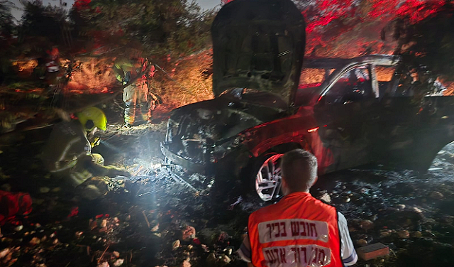 العثور على جثتي شابين داخل سيارة مشتعلة قرب كفر قاسم