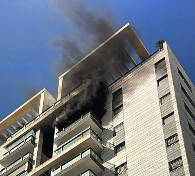 حريق في بناية سكنية في مركز البلاد