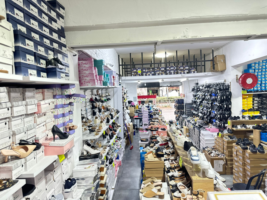 يافا: تشكيلة واسعة من الأحذية العالمية في "أحذية أمير" بمناسبة قرب عودة المدارس