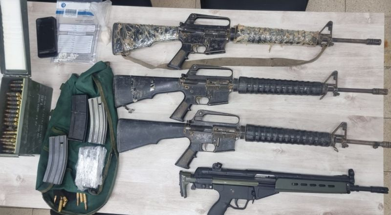 إحباط صفقة أسلحة كبيرة واعتقال أربعة مشتبهين من سكان الجنوب