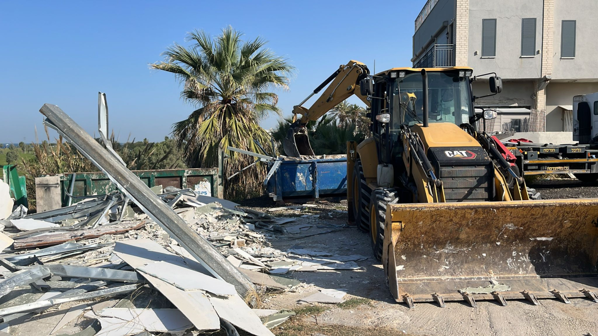 يافا: هدم أجزاء من بيت أسرة عربية في شارع كيدم بحجة عدم الترخيص