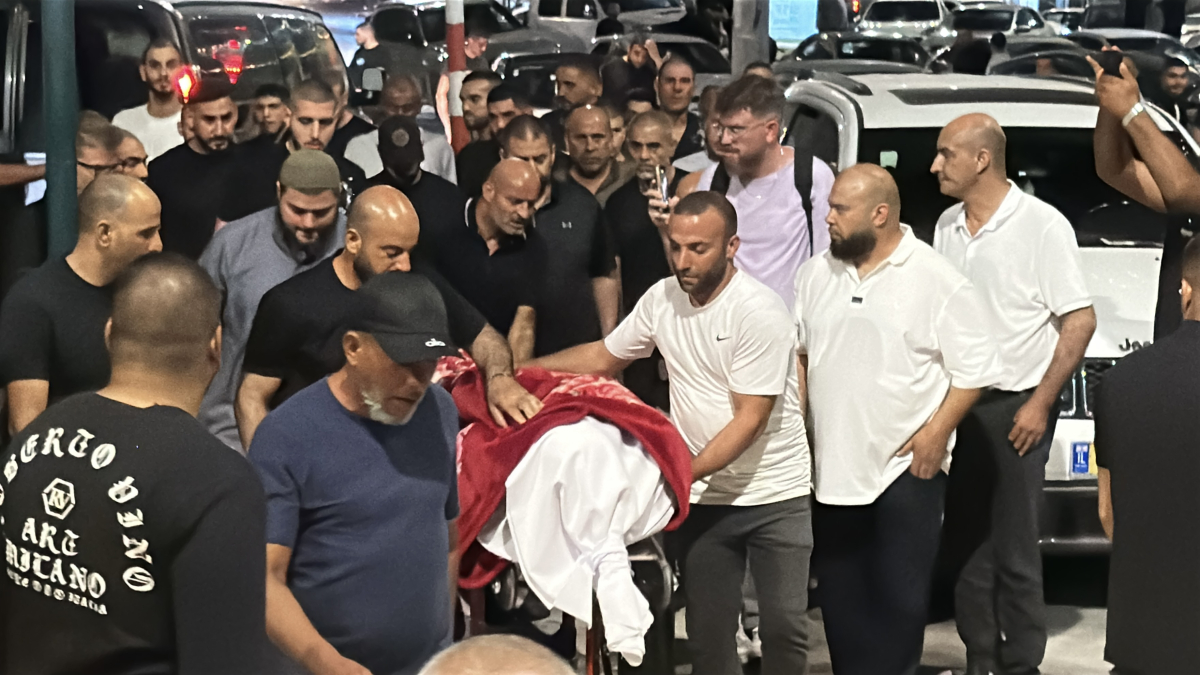 بعد 37 يومًا من احتجاز جثمانه.. الآلاف يشيّعون المغدور سامي أحمد جعصوص في اللد