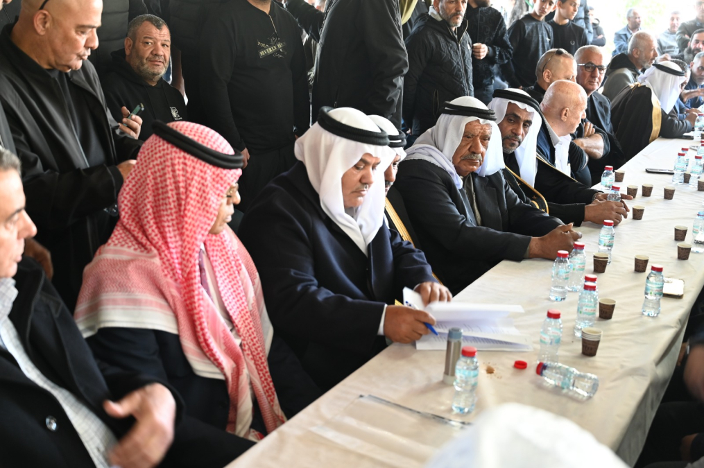 اللجنة الشعبية تشيد بالصلح بين عائلتين في اللد بعد 17 عا...