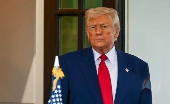 ترامب: تغيير النظام في إيران هو أفضل شيء يمكن أن يحدث