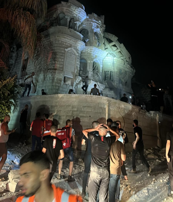 طمرة: 4 قتلى واصابات اثر سقوط صاروخ على منزل