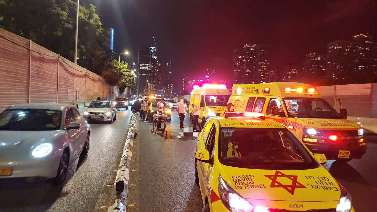 مصرع سائق دراجة نارية بحادث طرق على شارع ايالون شمال يافا 