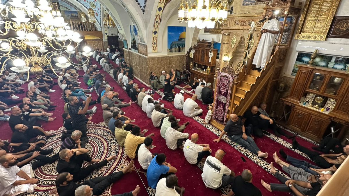 خطبة جمعة حاشدة تدب الروح مجدداً في مسجد يافا الكبير