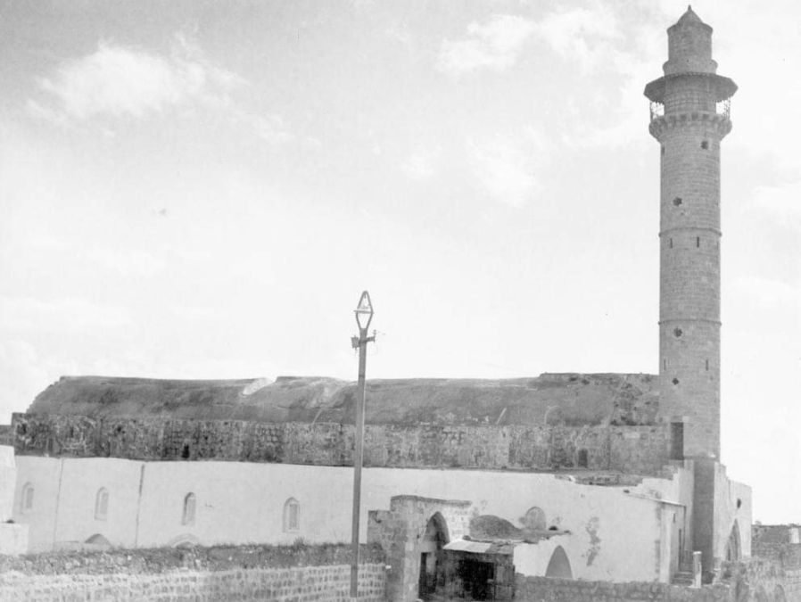 حان الآن موعد أذان المغرب حسب التوقيت المحلي لمدينة يافا وضواحيها .. صوماً مقبولاً وذنباً مغفوراً