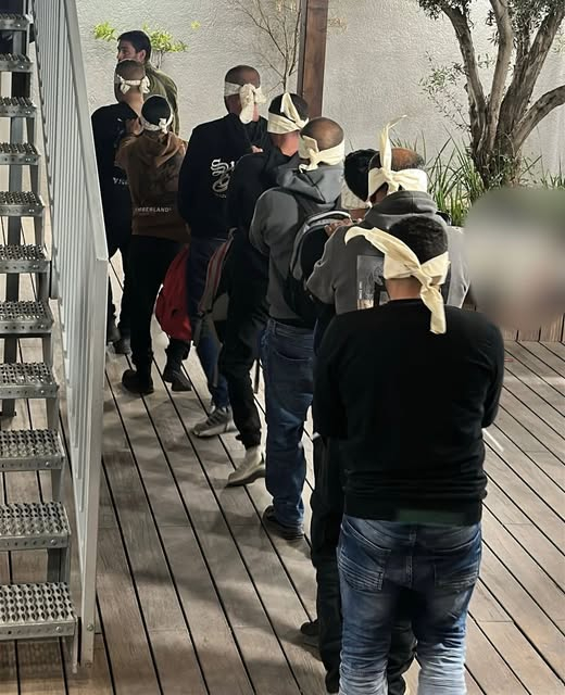 الشرطة تُعلن اعتقال 8 عمال فلسطينيين اثناء محاولتهم العبور الى الداخل من حاجز "مكابيم " غربي رام الله
