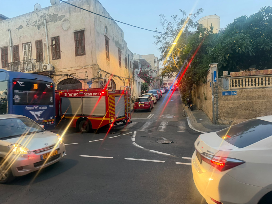 يافا: القاء قنبلة يدوية فجر اليوم في حي العجمي. دون تسجيل اصابات الشرطة ما زالت في المكان .