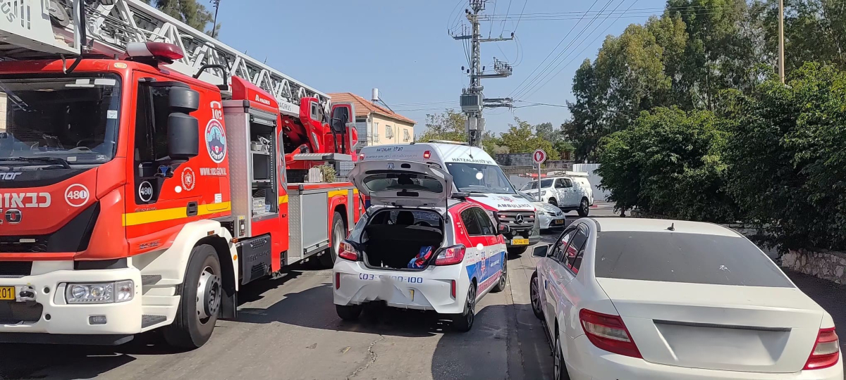 الرملة: حريق داخل أحد المباني والاطفائية تهرع للمكان