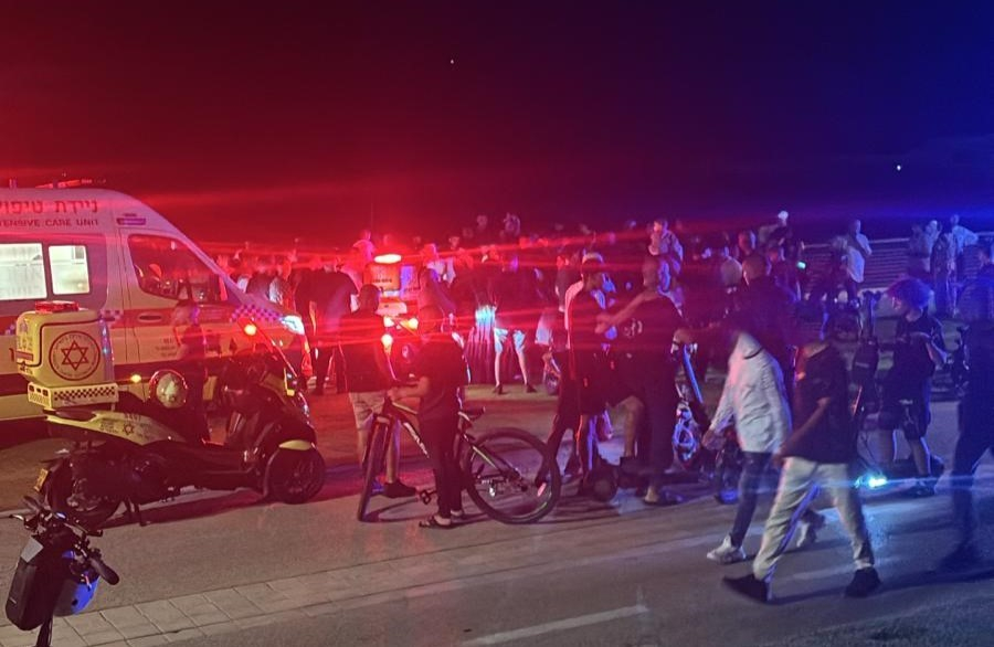 يافا: 3 إصابات طعناً اثر شجار في متنزه العجمي احداها خطرة