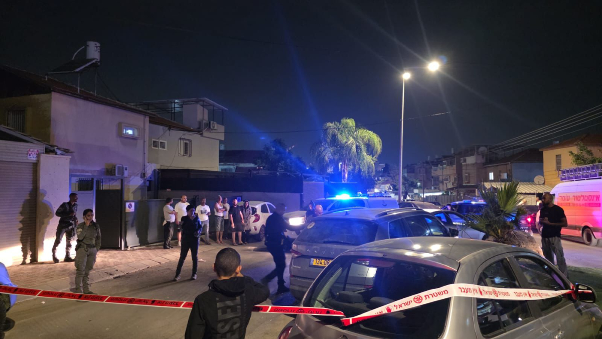 القاء قنبلة تجاه منزل في مدينة اللد دون إصابات