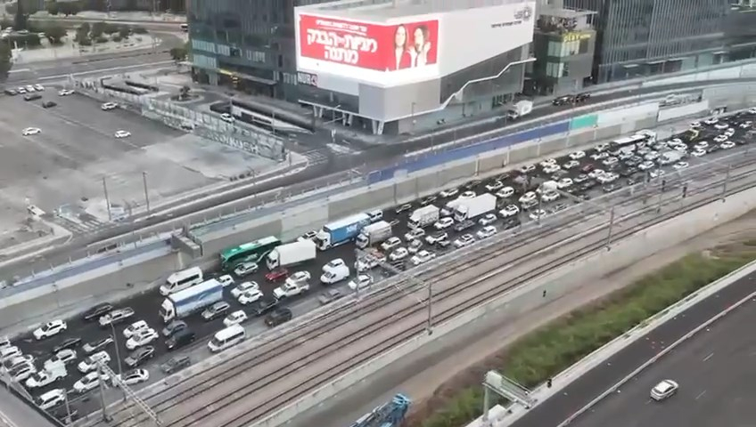 تصاعد احتجاجات عائلات الرهائن الإسرائيليين للمطالبة بصفقة تبادل