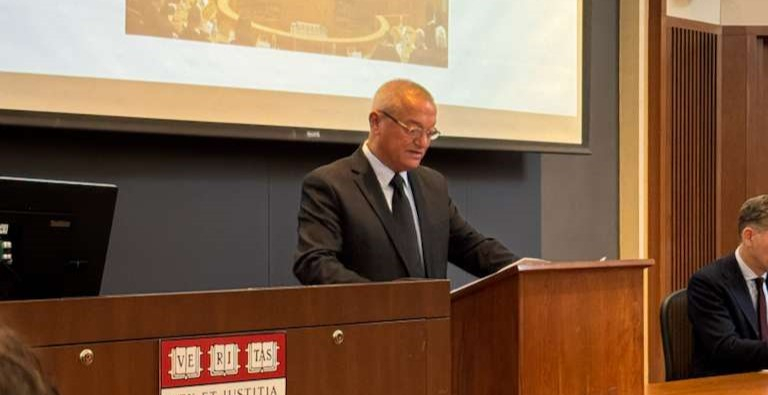 القاضي اليافاوي خالد كبوب في جولة محاضرات دولية ممثلاً المحكمة العليا