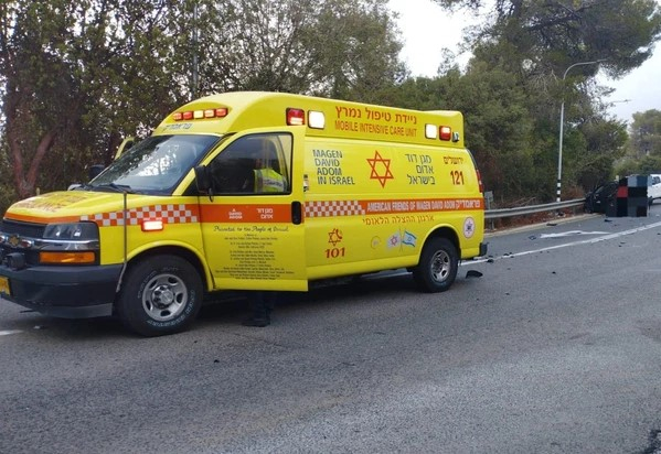 القدس: مصرع سائق دراجة نارية (25 عامًا) بحادث طرق 