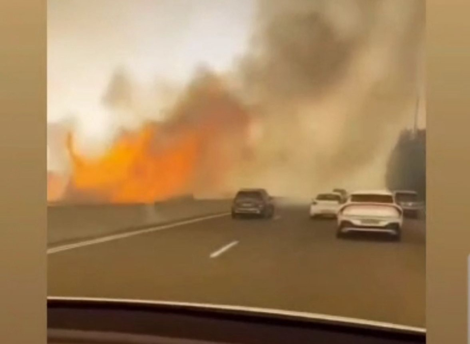 الشرطة : ‘اعتقال شاب نشر منشورات تحريضية مع صور وفيديوهات لحرائق جبال القدس‘