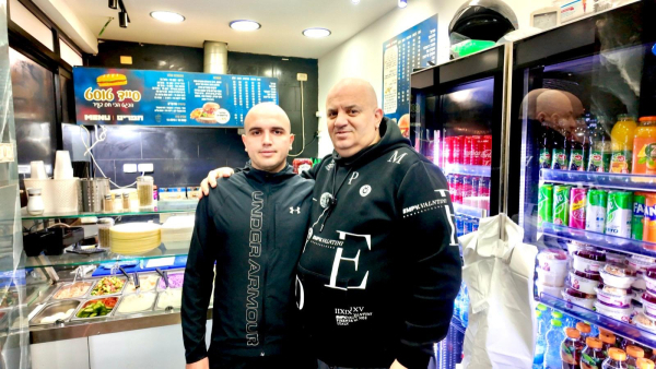 العروض المميزة مستمرة في مطعم سيد توست وعمر في يافا