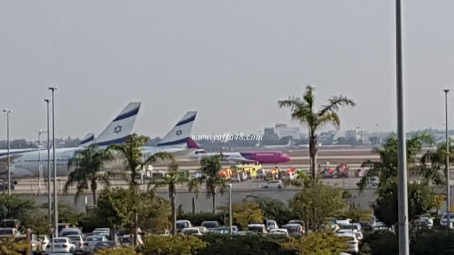 مسافر يهودي يطالب بإنزال المسافرين العرب من طائرة أركيع.. والأمن ينزله هو