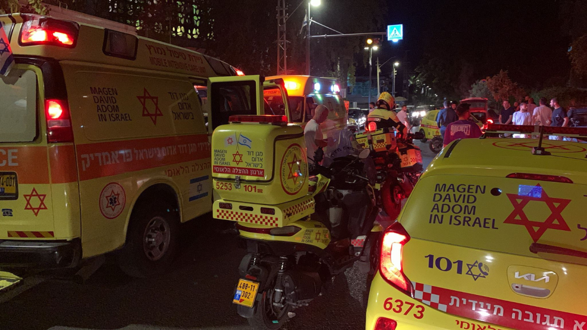 يافا: إصابة خطيرة لراكب دراجة كهربائية بحادث دهس