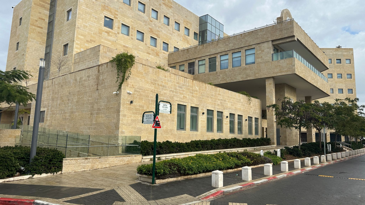 رفيفو: التعديلات على قانون البلدية لمنع الضجيج لا تسري على دور العبادة