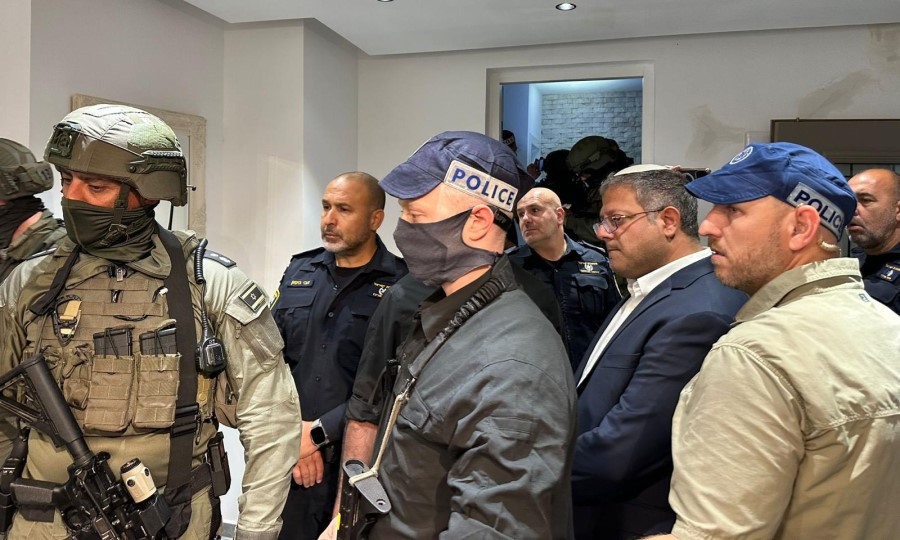 بن غفير يدعو إلى تكثيف مصادرة مكبرات الصوت من المساجد