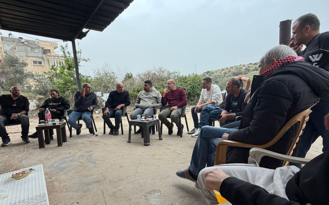 عقد راية الصلح بين عائلتي أبو الروب من اللد والسعودي من...