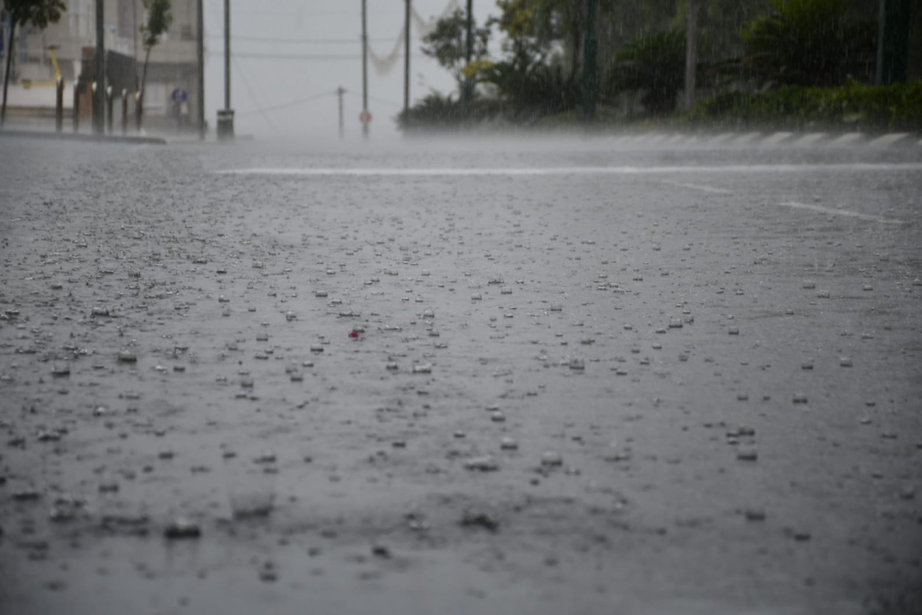 يافا: أمطار غزيرة دون توقف وخشية من حدوث فيضانات 