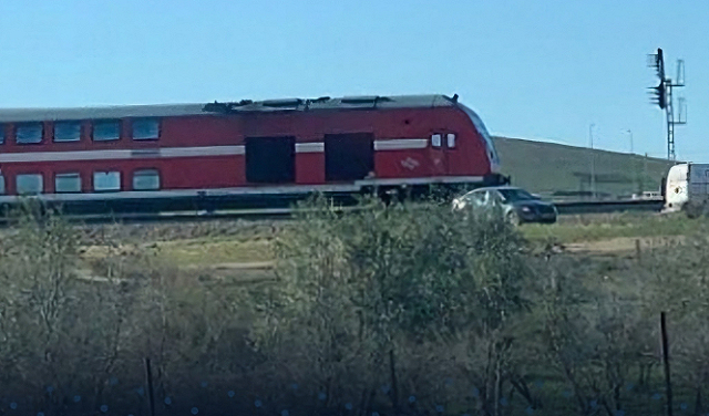 خلل كهربائي يوقف خطوط قطارات مركزية لليوم الثاني على التوالي 