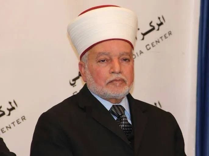 ابعاد مفتي القدس الشيخ محمد حسين عن الأقصى لأسبوع