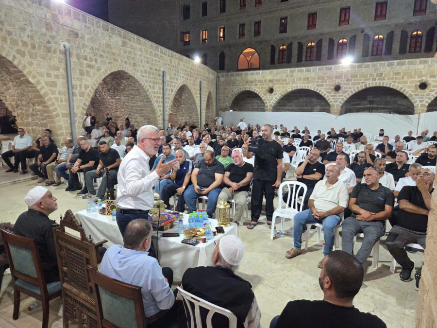 توافد واسع إلى بيت عزاء الشيخ سميح طوخي في مسجد يافا الك...