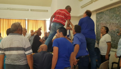  شفاعمرو: الإعلان عن إضراب واشتباكات مع الشرطة بعد هدم بيوت بالمدينة 