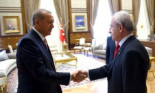 المعارضة التركية تعلن سحب الشكاوى القضائية ضد أردوغان