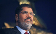 بالفيديو: الحكم بإعدام الرئيس المصري محمد مرسي واحالة أوراقه للمفتي  