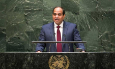 60 صحفيا بسجون مصر.. والسيسي يتحدث عن حرية إعلام غير مسبوقة