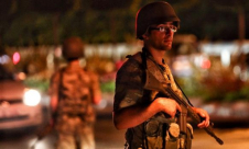 الإعلام المصري يحتفي بمحاولة الانقلاب بتركيا: شائعات وشماتة