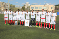  بالفيديو: فريق أبناء يافا يُكرّم عائلة الشاب محمود مسلم رحمه الله 