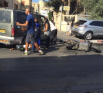   بالصور: اصابة طفيفة لسائق دراجة نارية بحادث طرق بيافا 