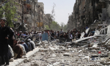 مخيم اليرموك: 5 آلاف أسرة فلسطينية يتهددها الموت