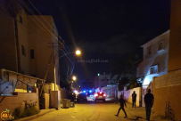  فيديو: الشرطة تعتدي على المواطنين بالرملة وتُلقي عليهم قنابل صوتية ! 