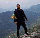 يافا: الشاب مصطفى كريم يُتم حفظ القرآن الكريم كاملاً 